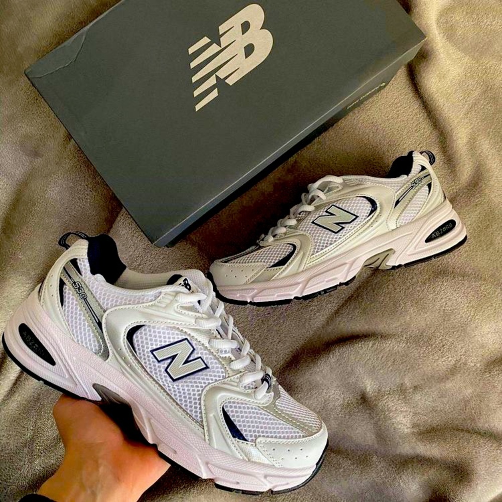 New balance 530 sneakers - (Size 8.5 men)